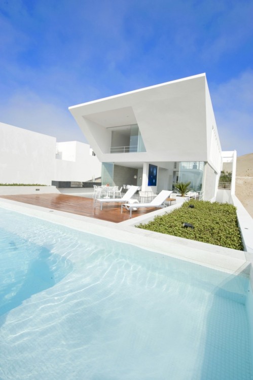 cjwho:  House Playa El Golf H4 by RRMR Arquitectos 