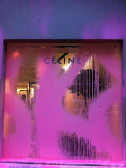 timbllr:  sunpeach:   timvogue: Celine Paris