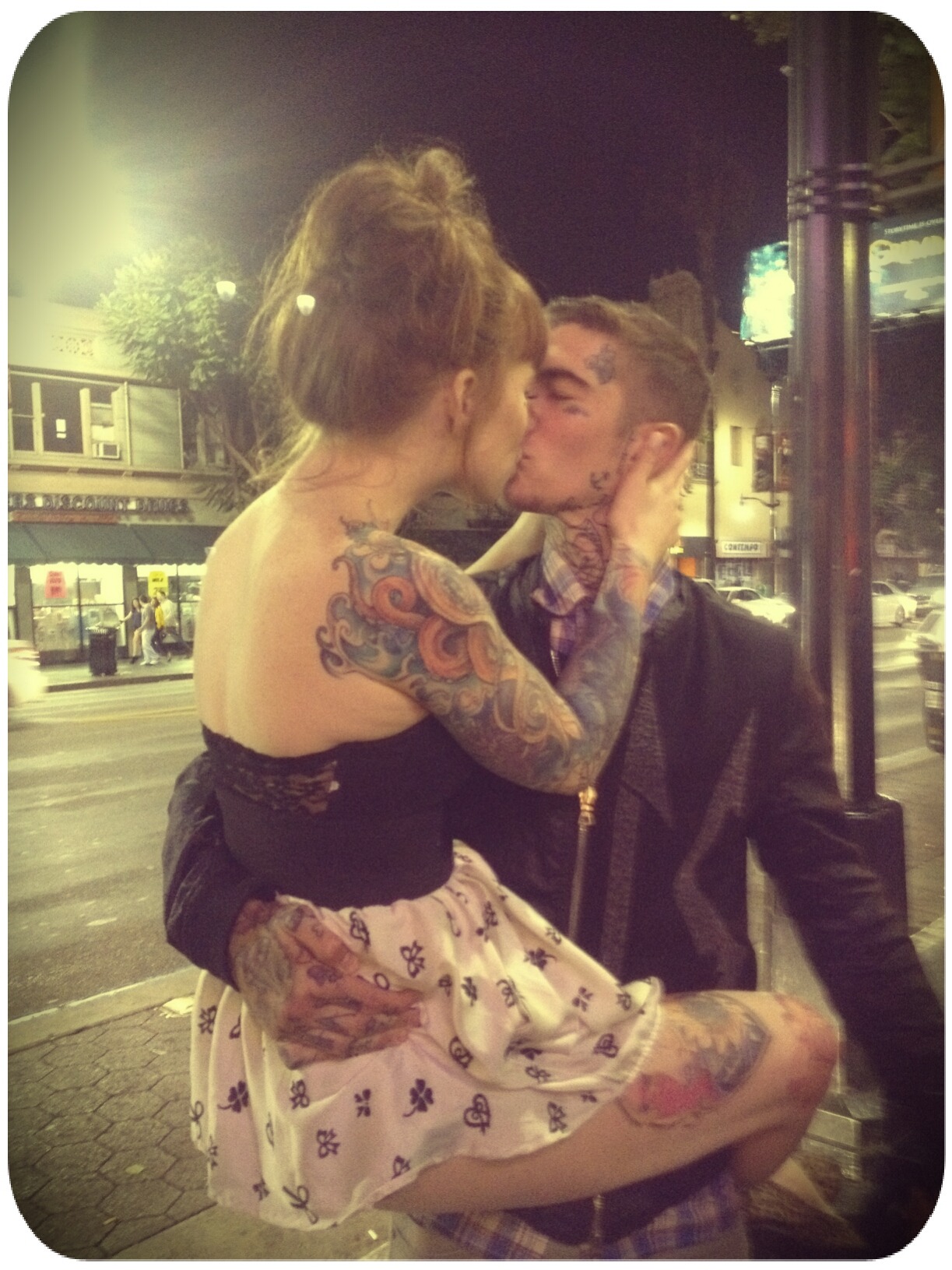 chocolateandwhiskey:  favourite photograph of daniel and amber aw such a sweet couple!