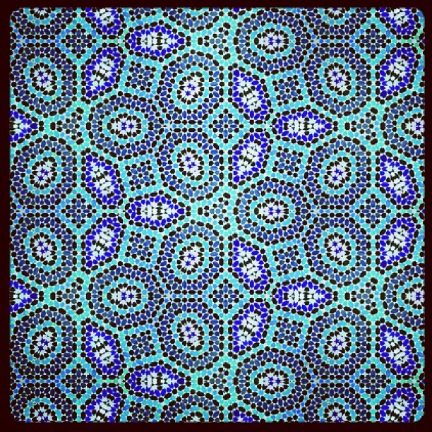 Scarf or magic eye painting? (Taken with Instagram)