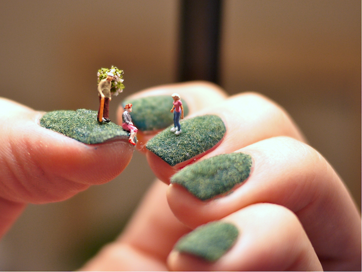 artruby:  Amazing nail art by Alice Bartlett. 