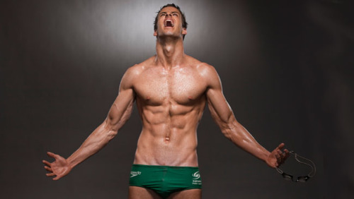 guys-with-bulges:  Aussie Olympic swimming hopeful James Magnussen.