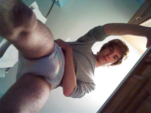 diaperswearer:babyliammtd:Nice view.I wanna pamper him!