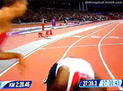 Thebengalcat:  British-Somali Mohammed Farah Prostrates To Allah After Winning The