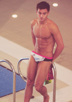 nitesleeze69:  Tom Daley