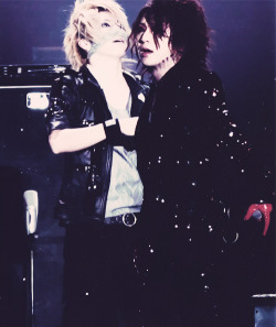 belovedruki:  hahaha what’s going on Reita?  