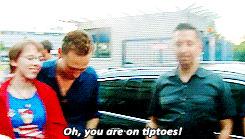 tomhiddles:  The difference between Loki and Tom.   ^^