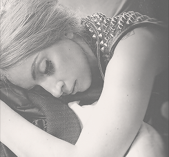 0hmygaga:  lady gaga + sleeping 