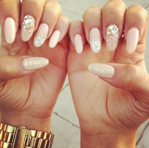rosy-vibes:  freelux:  ✿ more here ✿  ▲▲more here▲▲  ❀ rosy ❀