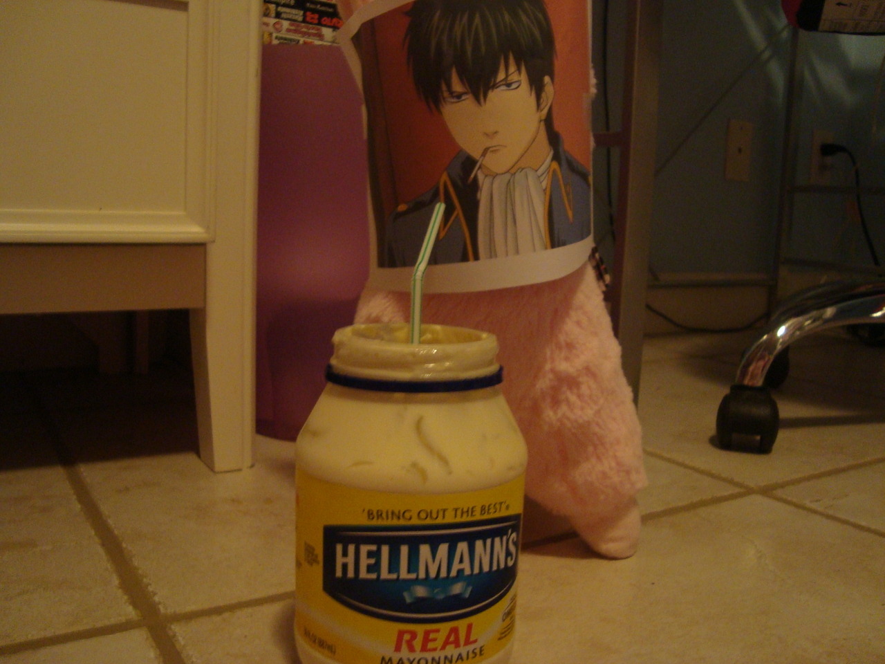 charactersdoingstuff:  toshi waiting for his bf to arrive for their date he comes