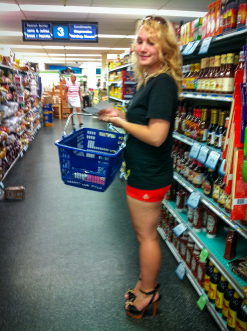 Today, I am bringing you some rather boring pictures of me food shopping. “Why?” you might ask. Well, my dear audience, even when I go to the grocery store I like to wear very short skirts and heels and I thought you might like some snapshots