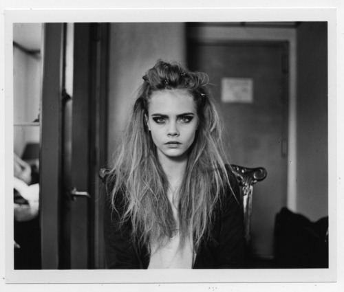 on-vogue-street:  Cara 