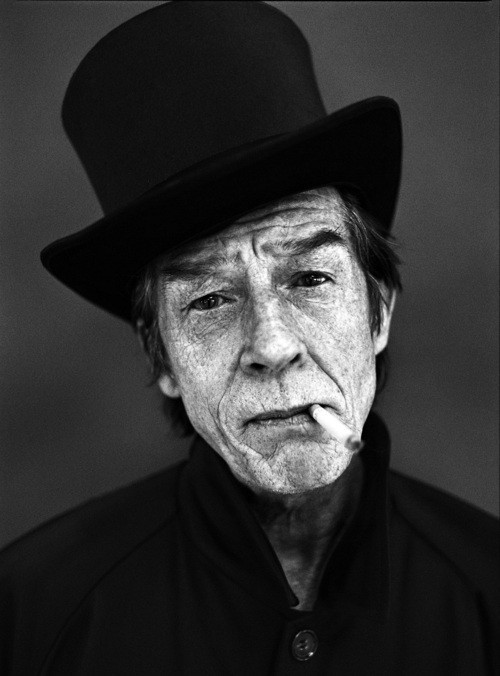 badmaddog:John Hurt