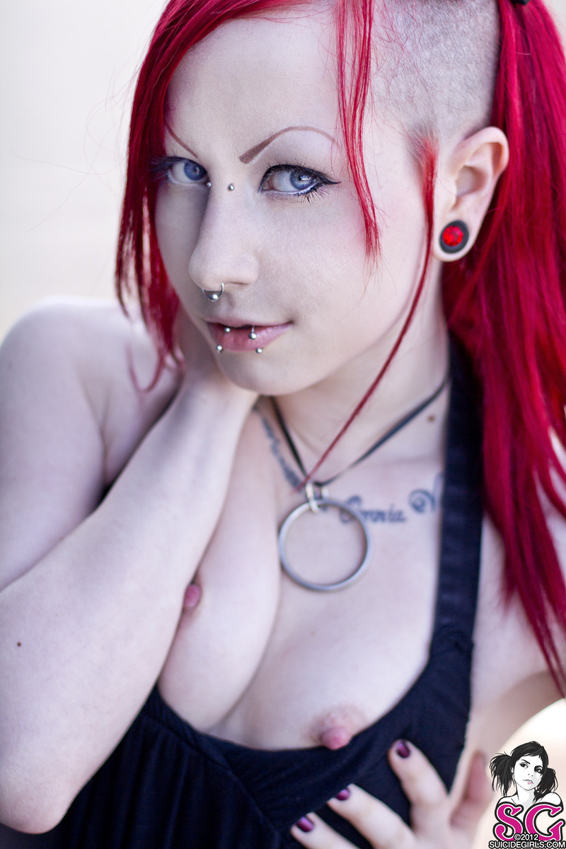 thedarksideofgruff:  Porphyria - Dont Look Down 