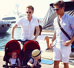 moonchild30:  Neil and David with Harper and Gideon - August 2, 2012  