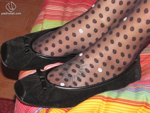 footmodeldeluxe:  Leak here