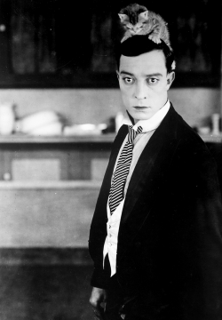 wehadfacesthen:  Buster Keaton in The Electric House (1922) via orsons  :DD