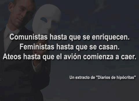 jaidefinichon:  homofobico hasta que se le cae el jabon…  nazi hasta que se da cuenta que es moreno