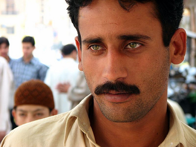 phobiamundi: Man with Green Eyes by AdreWine on Flickr.