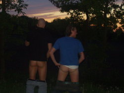 whpitout:  dropped their pants to piss