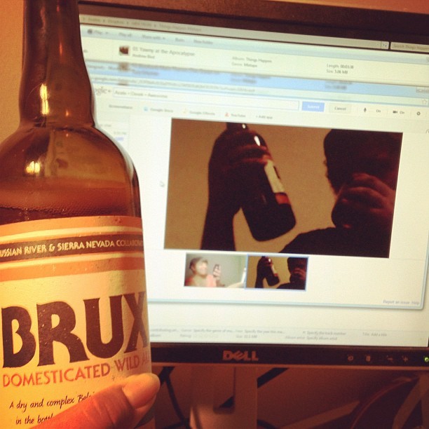 mrgid:
“ Derek and I are sharing a beer. It’s damn delicious. (Taken with Instagram)
”