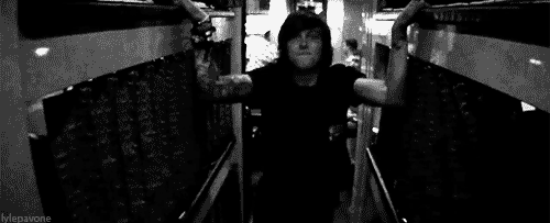 stalkingradke:  heidiinthebox:  probably the best gif of Kellin ever.   Band blog &lt;3