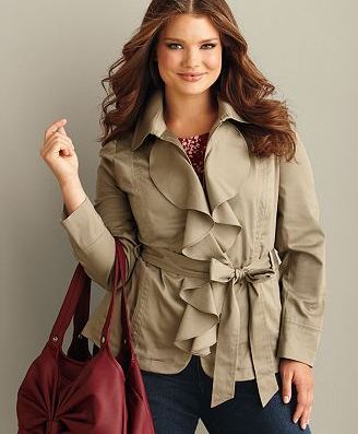 laragazzagrande:  Tara Lynn in this great jacket or trench looks great!  I will be