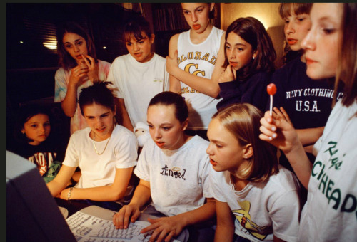 bratty-a:“Emma, 13, and her friends talk to boys on the Internet during her birthday party, Edina, M