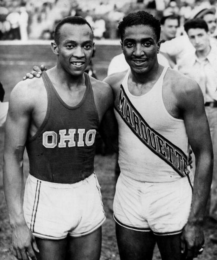 BACK IN THE DAY |8/4/36|Jesse Owens wins the 100 meter dash, defeating Ralph Metcalfe,