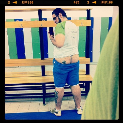 buttercub:  trashyfriday gym!! :D (Taken with Instagram at Doha, Qatar) 