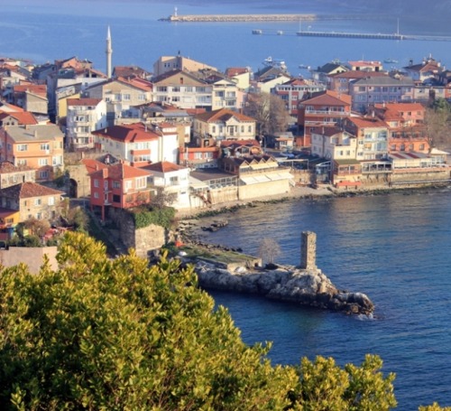 (via Amasra, a photo from Bartin, Black Sea | TrekEarth)Amasra, Turkey