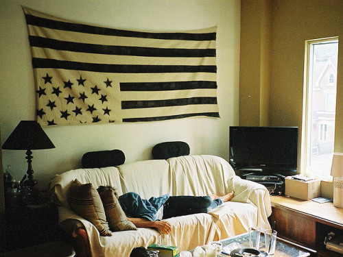 watercolorcanvas:  spatiale:  untitled by KaChun on Flickr.  everything about this picture is perfect 