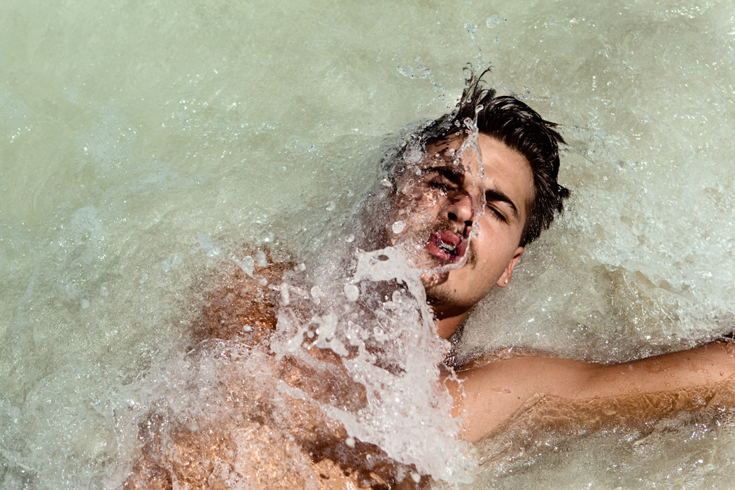 jviolini:   “A Wave Washes Over Me” by Justin Violini  Dominic in Riviera Maya,