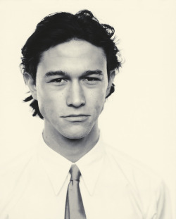  87 / 100 Pictures of  ◉ Joseph Gordon-Levitt.