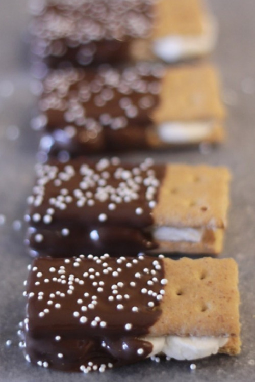 Chocolate sprinkle dipped graham crackers with fluff