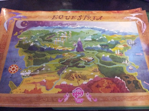 Officialis tabula geographica Equestriae!  Tandem! An official Map of Equestria!  Finally!