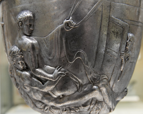 philosoraptrix: cannibalhymn: The Warren Cup An ancient Roman silver drinking cup decorated in relie