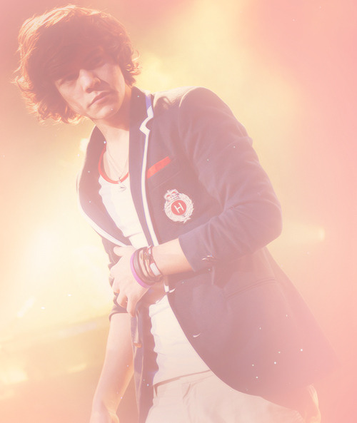 steferine-blog:  45/50 photos of harry styles [2] 