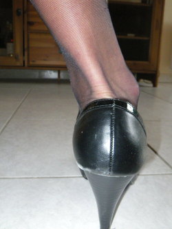 Stand on my clit…..