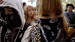 kaises:  2ne1 | adidas Originals 
