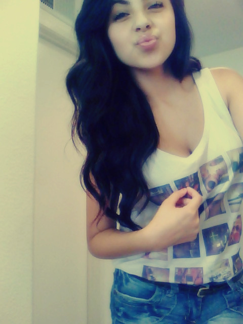 heymynameisandrea:  Follow Me ? (: Tumblr ~ Instagram ~ Facebook ~ Twitter ~ 