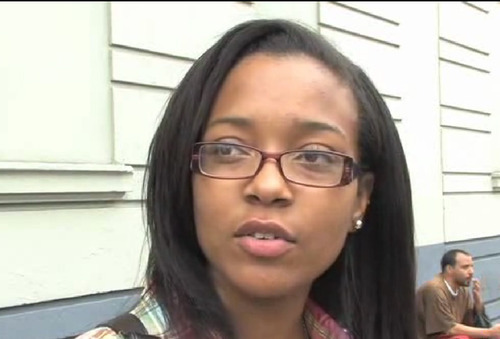 Teen Claims She Was Handcuffed By Aggressive Cops For Using Student MetroCard