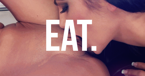 teamblack69:  submissivetosir:  Good pets feed their Sirs ;o  Real men love eating pussy!  Damn straight