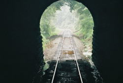 venetians:  Tunnel on Tennessee Valley Railroad (par lreed76) 