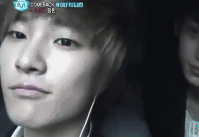 wonsiq-blog:  81/100 gifs of Jeongmin 