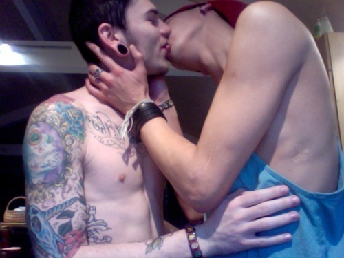 sixted:  ♡ pale boys ♡ 