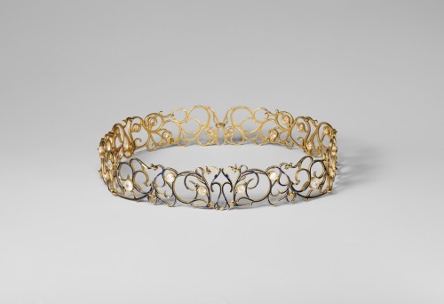 Rene Jules Lalique, Collaret, Gold, enamel, diamonds, ca. 1900