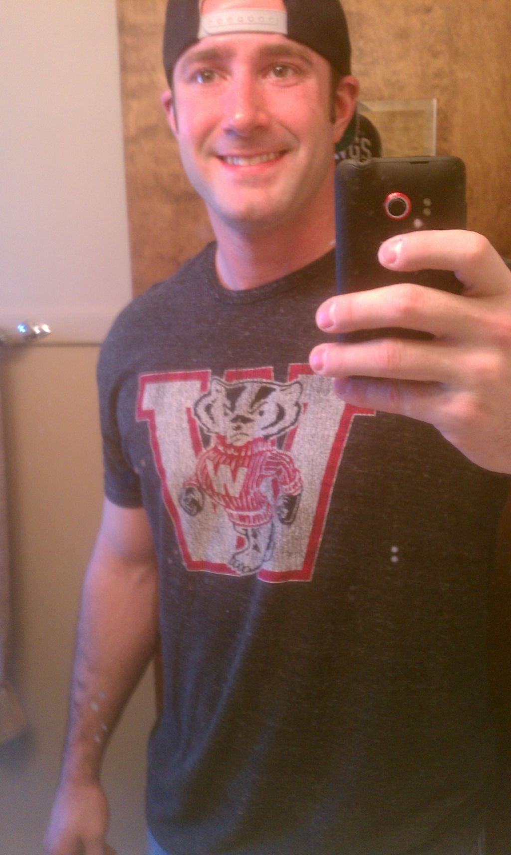 copslover:  takeandfake:  Vinny Castillo (Twitter pics) http://twitter.com/vinnycastillo88