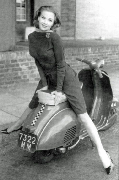 dazedbee: Honor Blackman does not know how to ride a scooter.