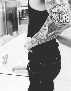 wooyoung:  jay park and his hot dog 